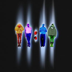 夫妻参加蒙面舞会的电影叫什么
